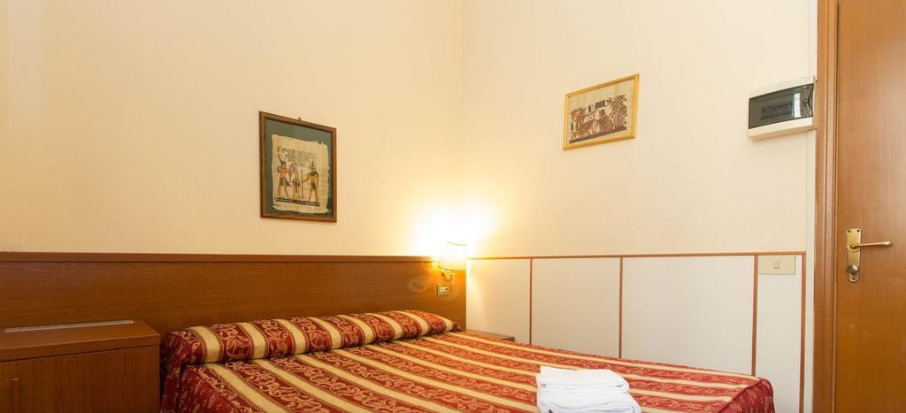 Hotel Azzurra Rome Exterior photo