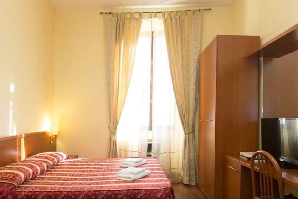 Hotel Azzurra Rome Exterior photo